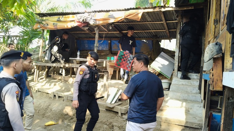 sarang narkoba digrebek