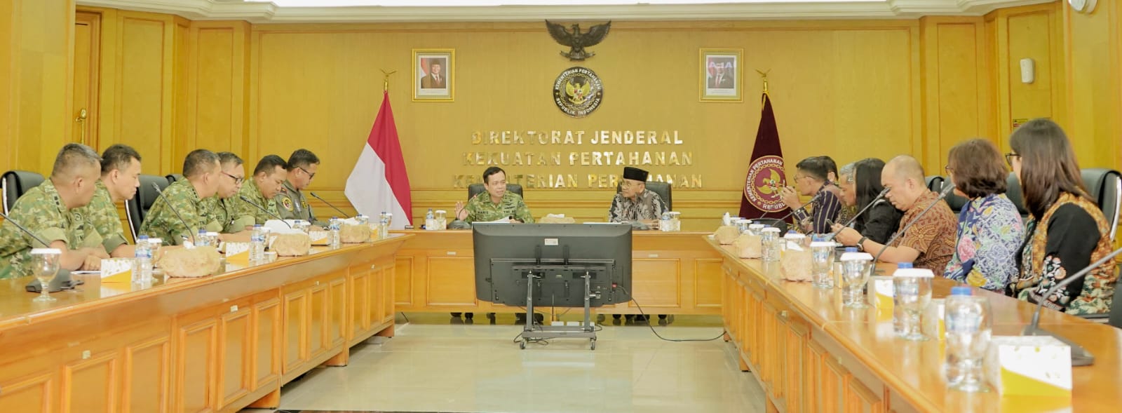 Bupati Simalungun Bahas