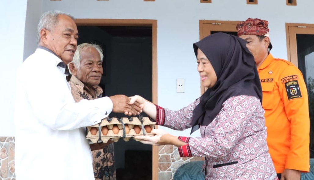 Pemkab Simalungun Salurkan Bantuan bagi Korban Angin
