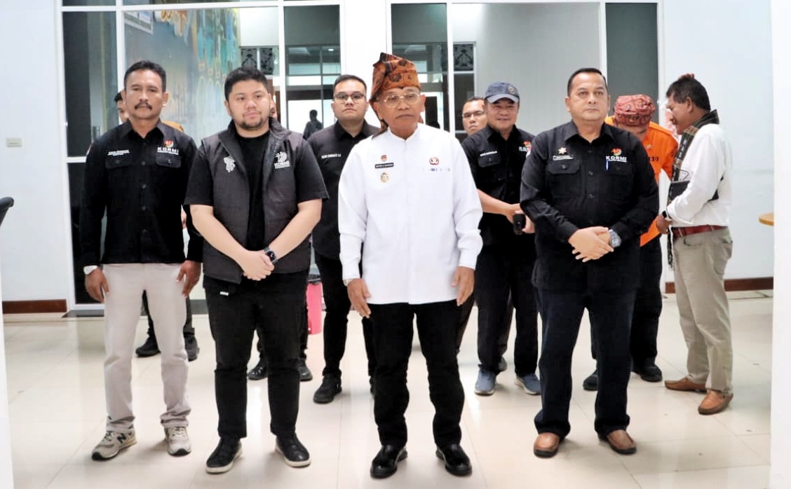 HADIRI PELANTIKAN