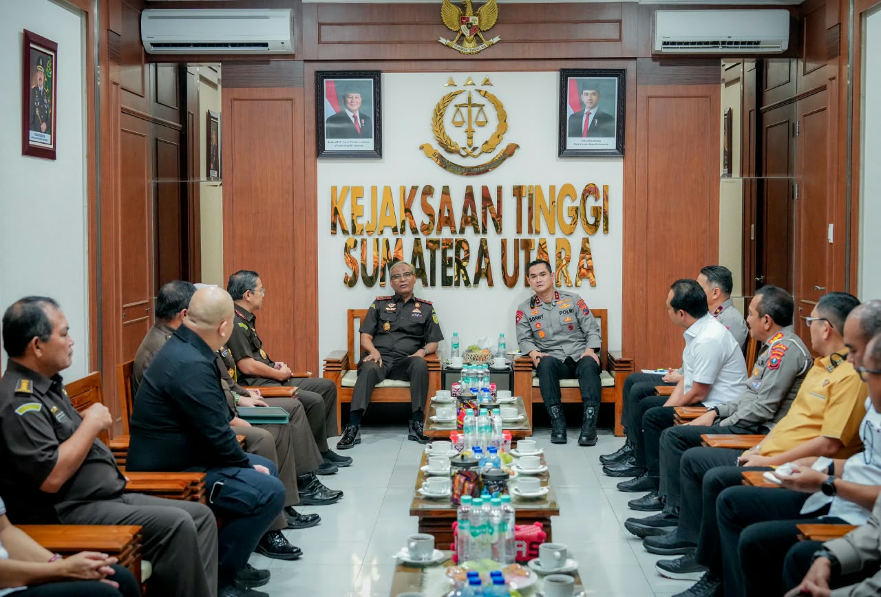 Kapolda Sumut Silaturahmi ke Kejati